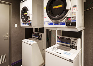 画像：コインランドリー（有料）